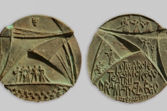 W opracowaniu