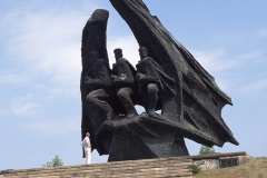POMNIK ŻOŁNIERZY POLSKICH, 1978, 19 m, Katowice