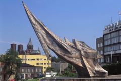 POMNIK I KOMUNY MIEJSKIEJ, 1979, blacha nierdzewna, 15 m, Czeladź