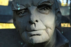 POMNIK PIWNICY POD BARANAMI, 2000, Czesław Miłosz