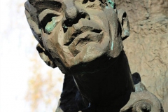 POMNIK PIWNICY POD BARANAMI, 2000, Jerzy Pilitowski
