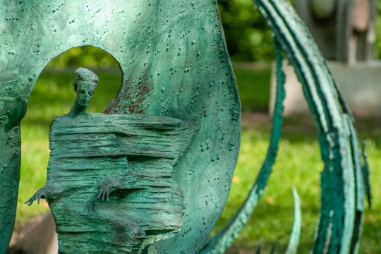 PROJEKT POMNIKA FRYDERYKA CHOPINA, 1995, fragment