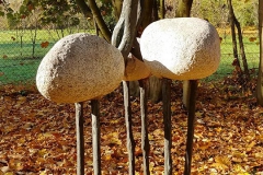 FLAMINGOS, 1996, granite, bronze