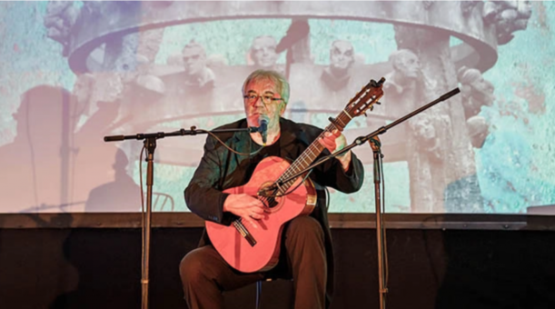 LESZEK WÓJTOWICZ’S CONCERT TO CELEBRATE THE 20TH ANNIVERSARY OF THE UNVEILING OF
THE PIWNICA POD BARANAMI (CELLAR UNDER THE RAMS) MONUMENT, 26 SEPTEMBER 2020