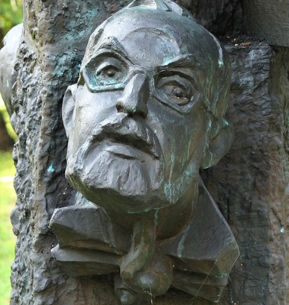 MONUMENT TO PIWNICA POD BARANAMI, 2000, Krzysztof Penderecki