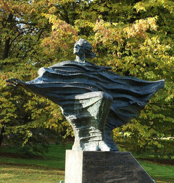 MONUMENT TO FRÉDÉRIC CHOPIN, 2005