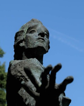 MONUMENT TO FRÉDÉRIC CHOPIN, 2005, fragment