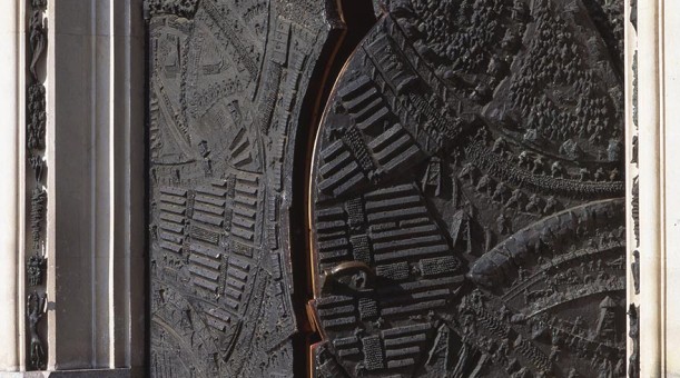 DRZWI PRZEDSTAWIAJĄCE MARTYROLOGIĘ NARODU POLSKIEGO PODCZAS OKUPACJI HITLEROWSKIEJ, 1981, fragment