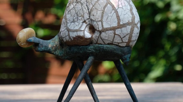 Z CYKLU RZEŹBA PONADCZASOWA OWIECZKA, 2010, amonit, brąz