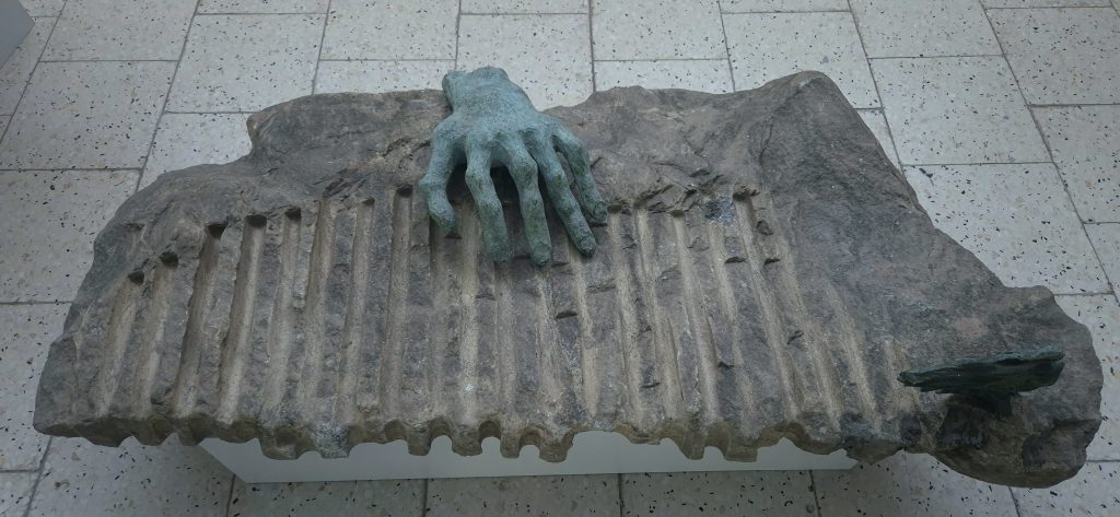 Rzeźba przedstawiająca Fortepian Chopina